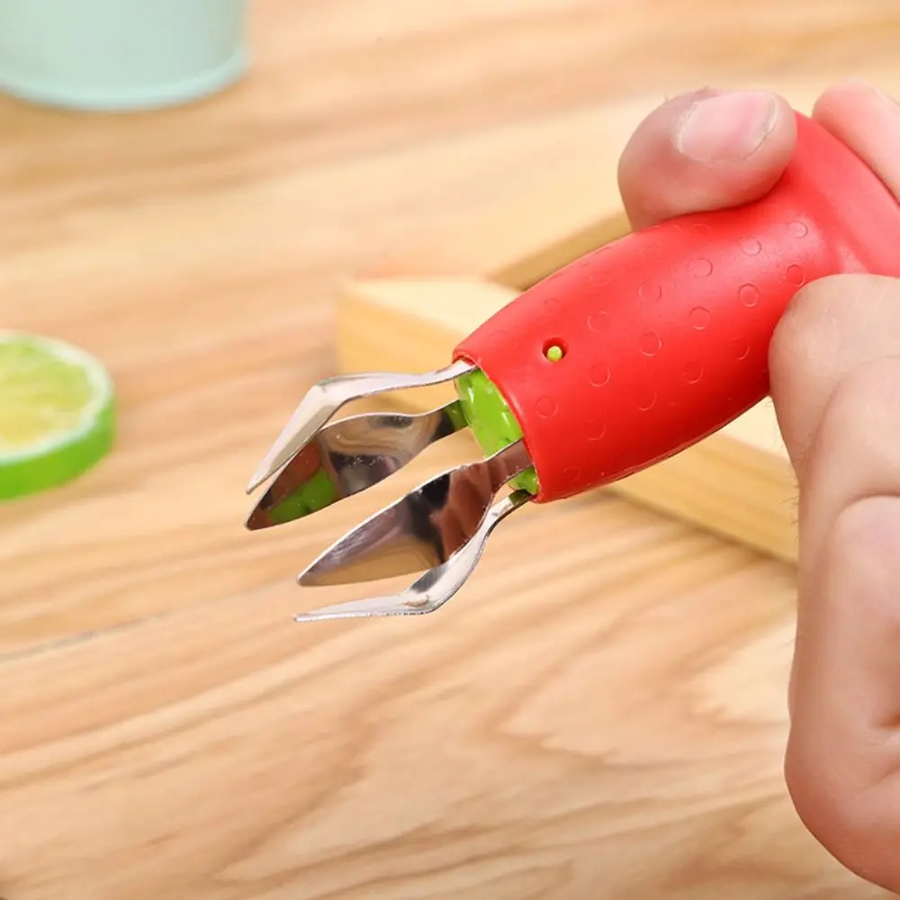 Stainless Steel Strawberry Huller Creative Design Pineapple Fruit Stem Remover Stalk Corers Stem Removal Device Kitchen Use view 4