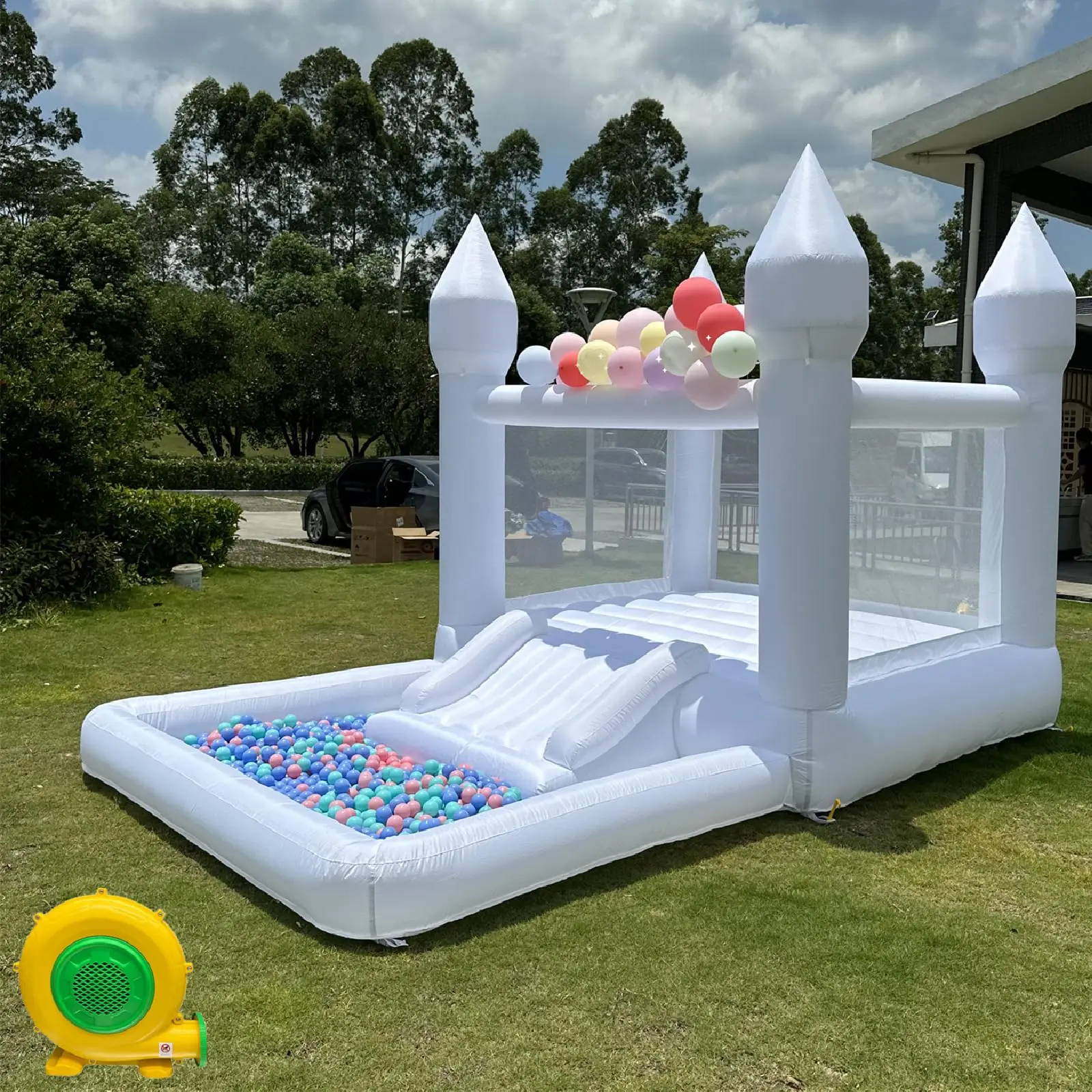 White Bounce House Professional Jumping Inflatable Castle Suitable for Wedding Party with Balloon Carrying Bag Repair Kit