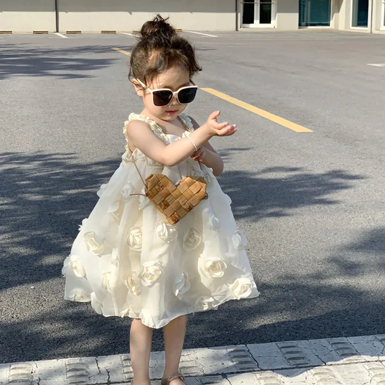 2024 Summer Korean Childrens Wear New Sweet Flower Beige White Dress Princess Dress for Girls Girls Sweet Clothes