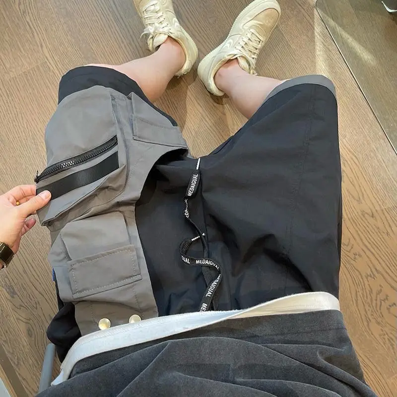 Summer Loose Trendy Black Grey Bottoms Streetwear Cargo Shorts Men Colorblock Layered Multi Pocket Drawstring Casual High Street