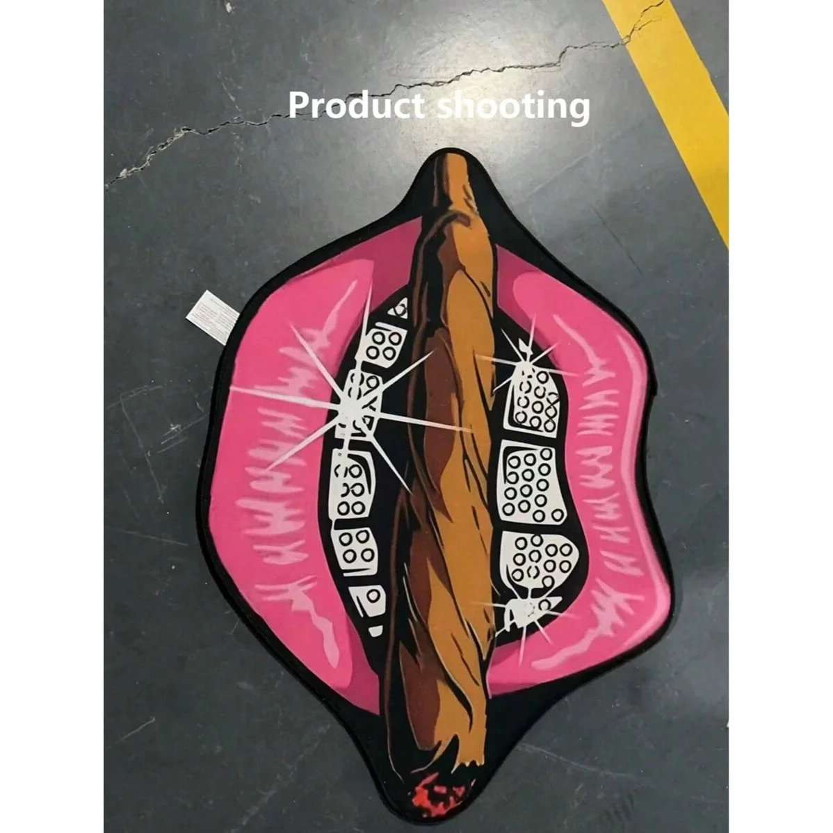 VIKAMA Hip Hop Red Lips Cigar Shaped Rug Pop Art 2D Printed Non Slip Cool Bedroom Living Room Creative Floor Mat