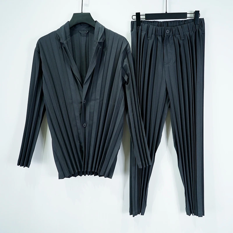 Miyake Pleated Men's Suit Solid-Color Pleats Blazer + Slim-Fit Straight-Leg Pants Plisse 2025 Fall New Minimalist Fold Suit