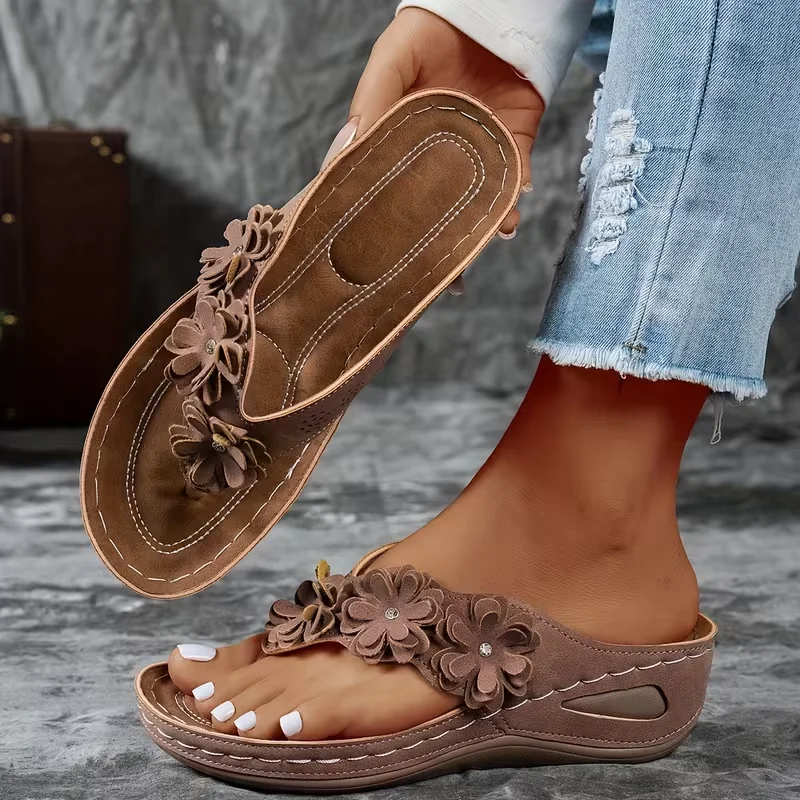 Women Slippers Flowers Wedges Shoes  Lightweight Platform Flip Fops Clip Toe Thick Sole Sandals 2025 New Plus Size Slides Women