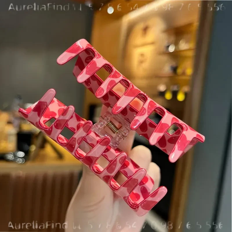 Elegant Pink Heart Shaped Hair Claw Non Slip Strong Grip for Women Valentine's Day Accessory
