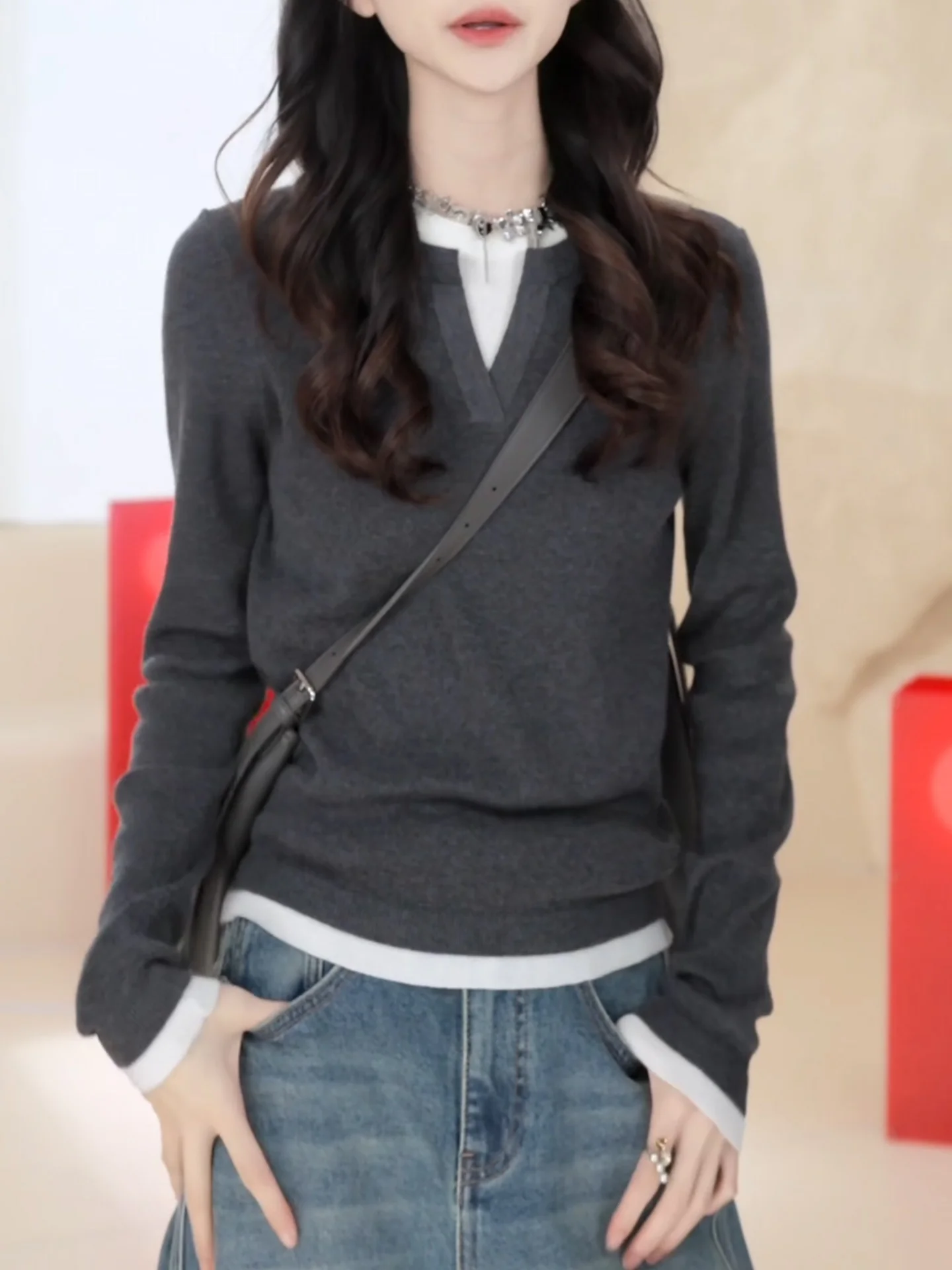 

Вязаная длинная футболка с глубокими глазами контрастного цвета V-Ne, облегающая женская футболка Base irt, универсальный утягивающий топ-ботинка