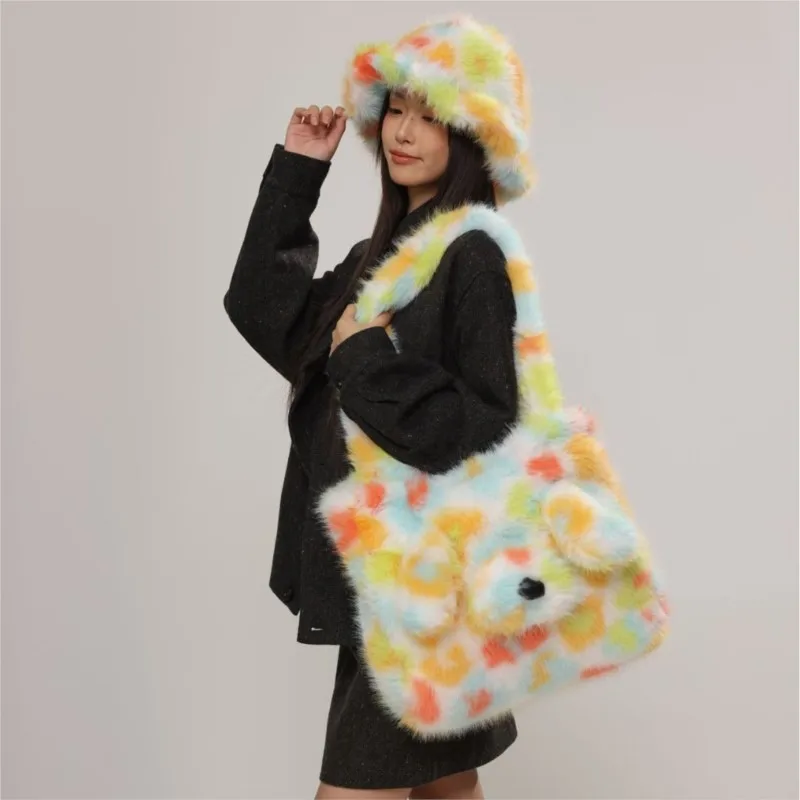 

A new style of women's autumn and winter plush fisherman hat thickened fur basin