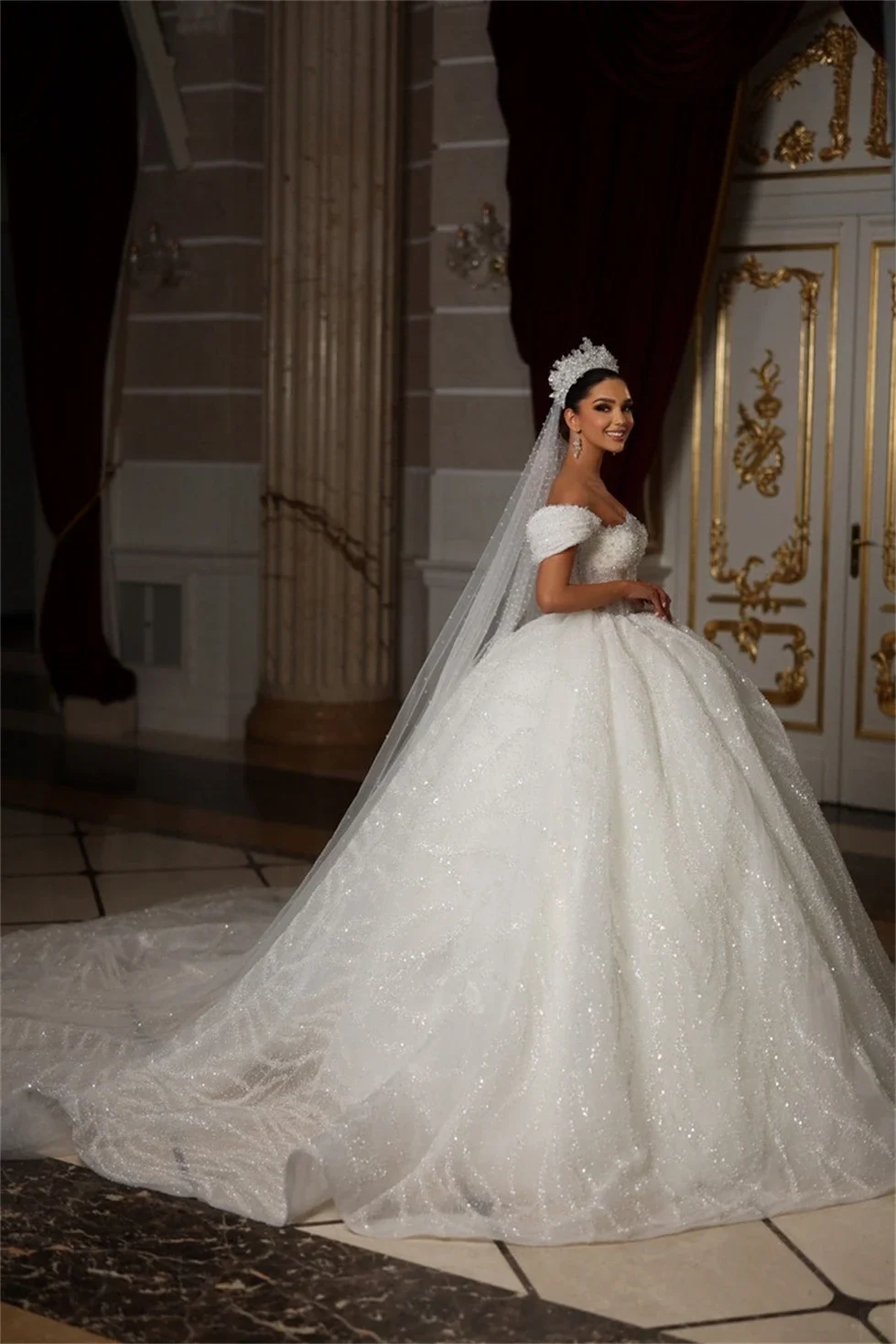 Vestido de novia de princesa hecho a medida 2025, vestidos de novia para mujer con lentejuelas brillantes y hombros descubiertos, vestidos de novia de cristal de lujo