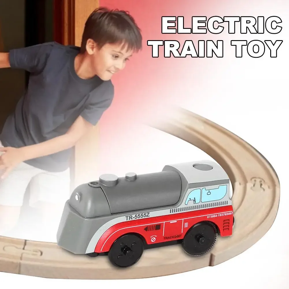 Nuevo Tren pequeño de juguete, tren con motor con batería, tren eléctrico de ferrocarril de madera para niños, Compatible con pista de madera, todo tipo opcional