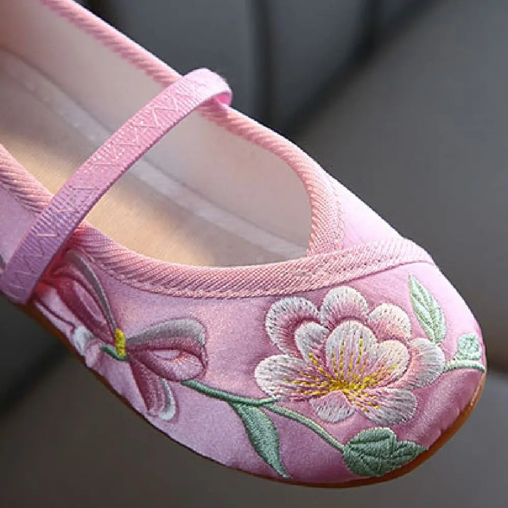 

Танцевальные туфли для девочек в китайском стиле, износостойкие, нескользящие, детские туфли-балетки Ханьфу на плоской подошве, удобные, с мягкой подошвой