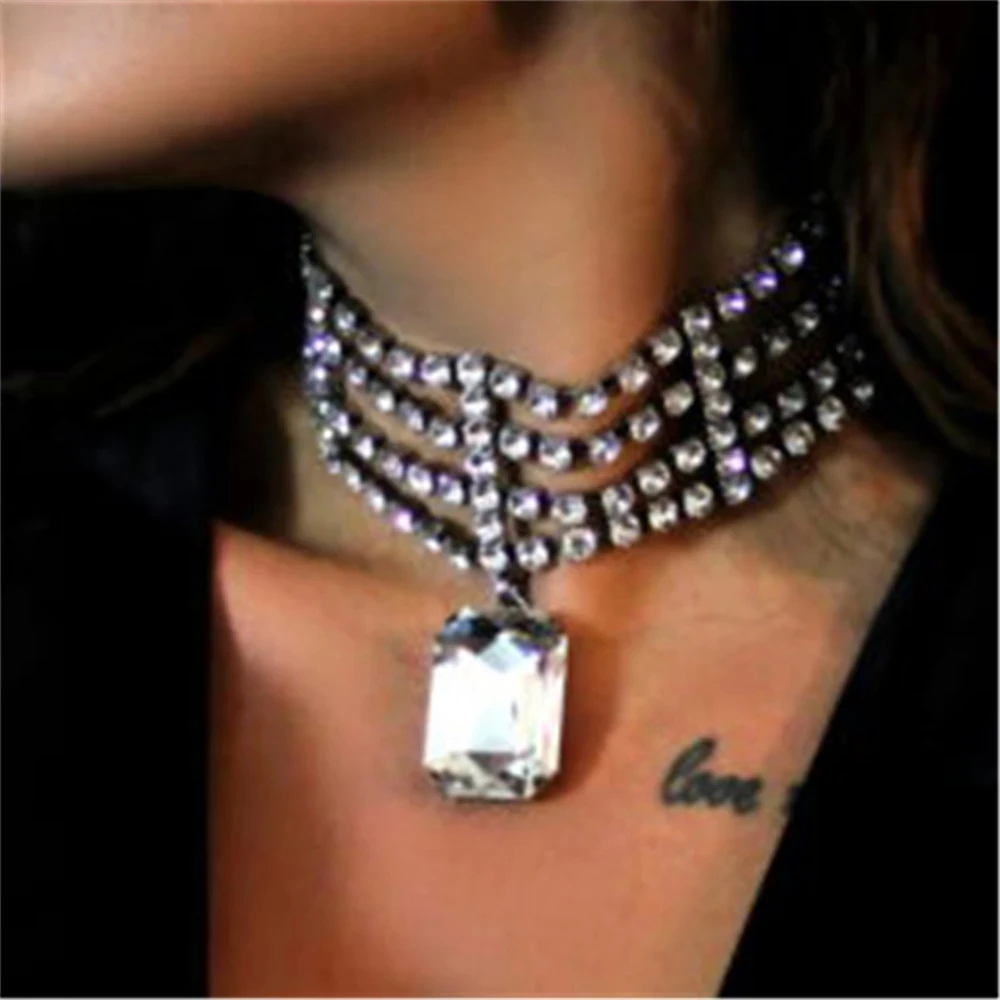 Shiny Rhinestone Multiple Rows Large Square Pendant Colier Choker Necklace for Women Crystal Hollow Fancy Bride Collar Choker