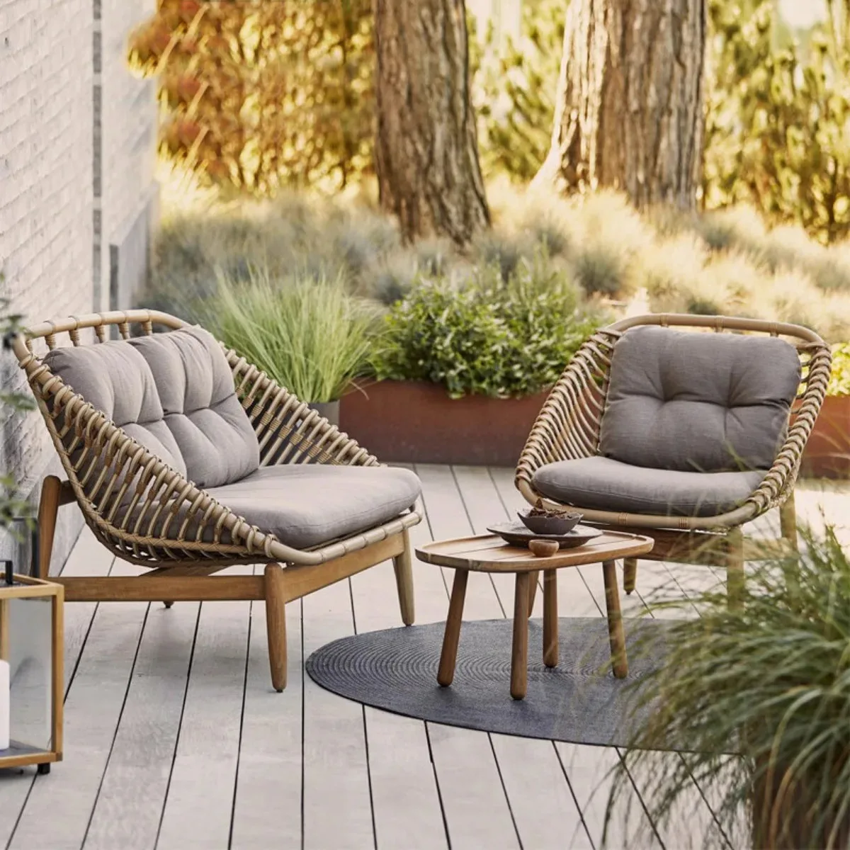 

Compact Versatile Customizable outdoor sofa