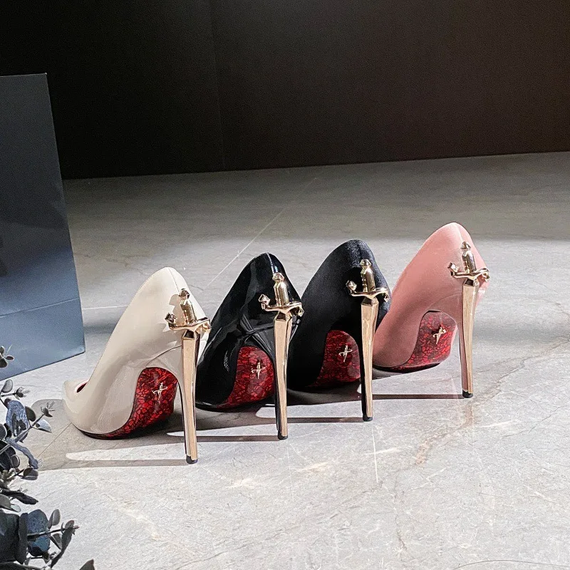 

Womens Shoes Luxury Designer Shoes for Woman Exquisite Metal Decoration Pointed Tip High Heels Elegant French Casual Shoe Zapato