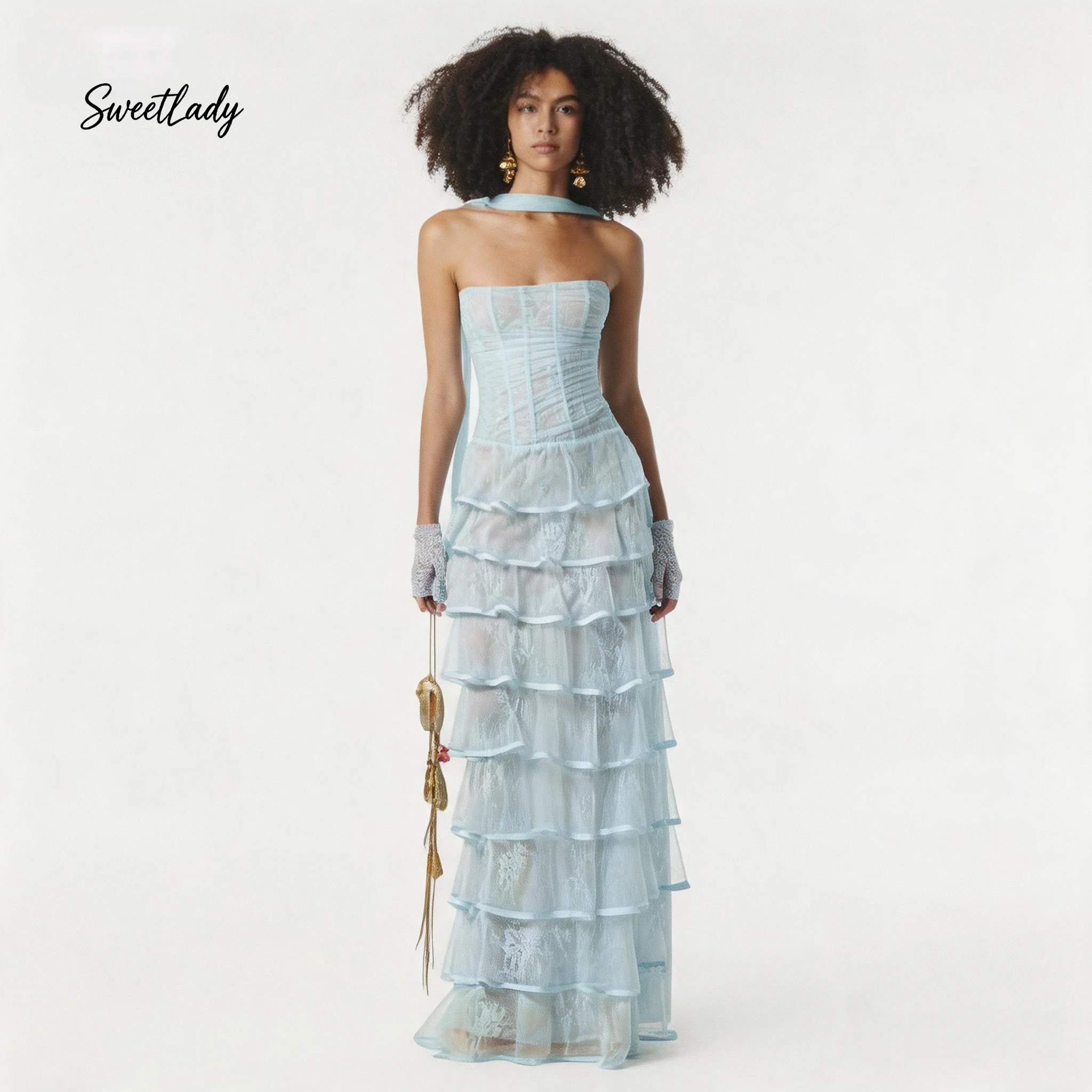 Vestido de Gala Formal SweetLady Azul Celeste sin Tirantes con Gargantilla de Encaje, Corsé Fruncido y Volantes Escalonados de Tul Transparente