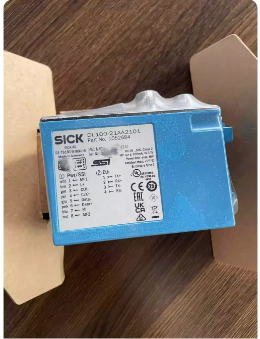 

DL100-21AA2101 Order number: 1052684 Remote distance sensor