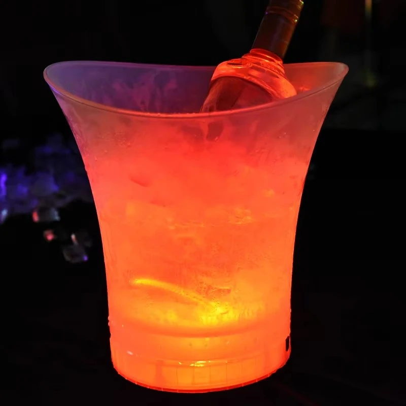

Asian Popular Light Emitting Diode Plastic Barrel Plastic Glowing Wine Barrel