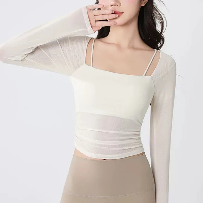 

Women's Mesh Sports Yoga Suit Fake Two-Piece Fitness Top for Active Wear And Gym Workout
