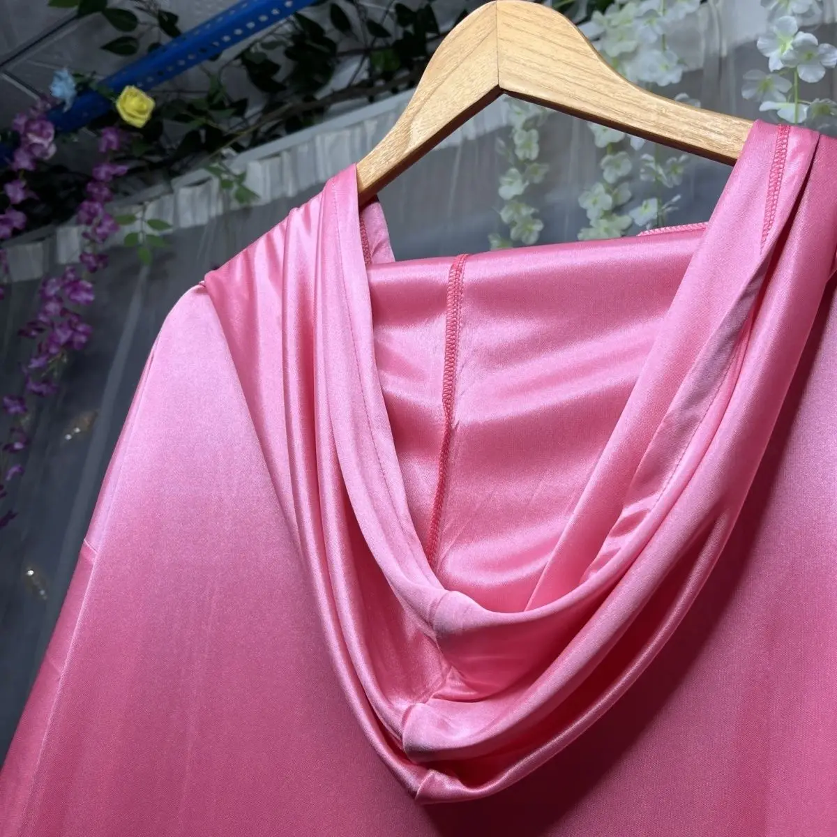 

Sexy Men Glossy Hoodie Satin Plus Size Sleeping Robe Women Batwing Sleeve Loose Night Long Dress