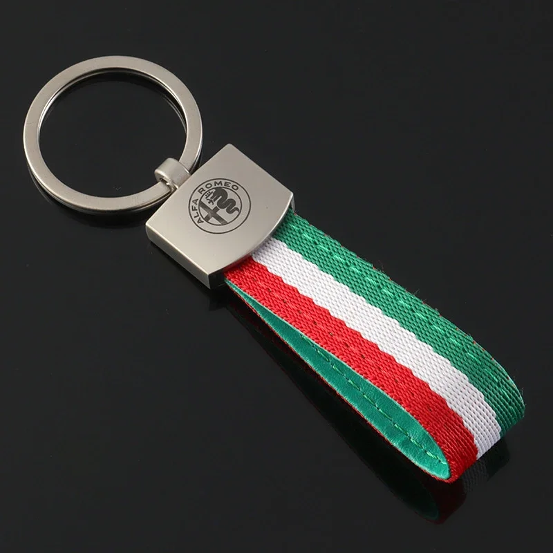 1PC Luxury Leather Car Badges Keychains For Alfa Romeo Sportiva Giulia Giulietta 159 156 Stelvio Key Chain Rings Auto Accessory