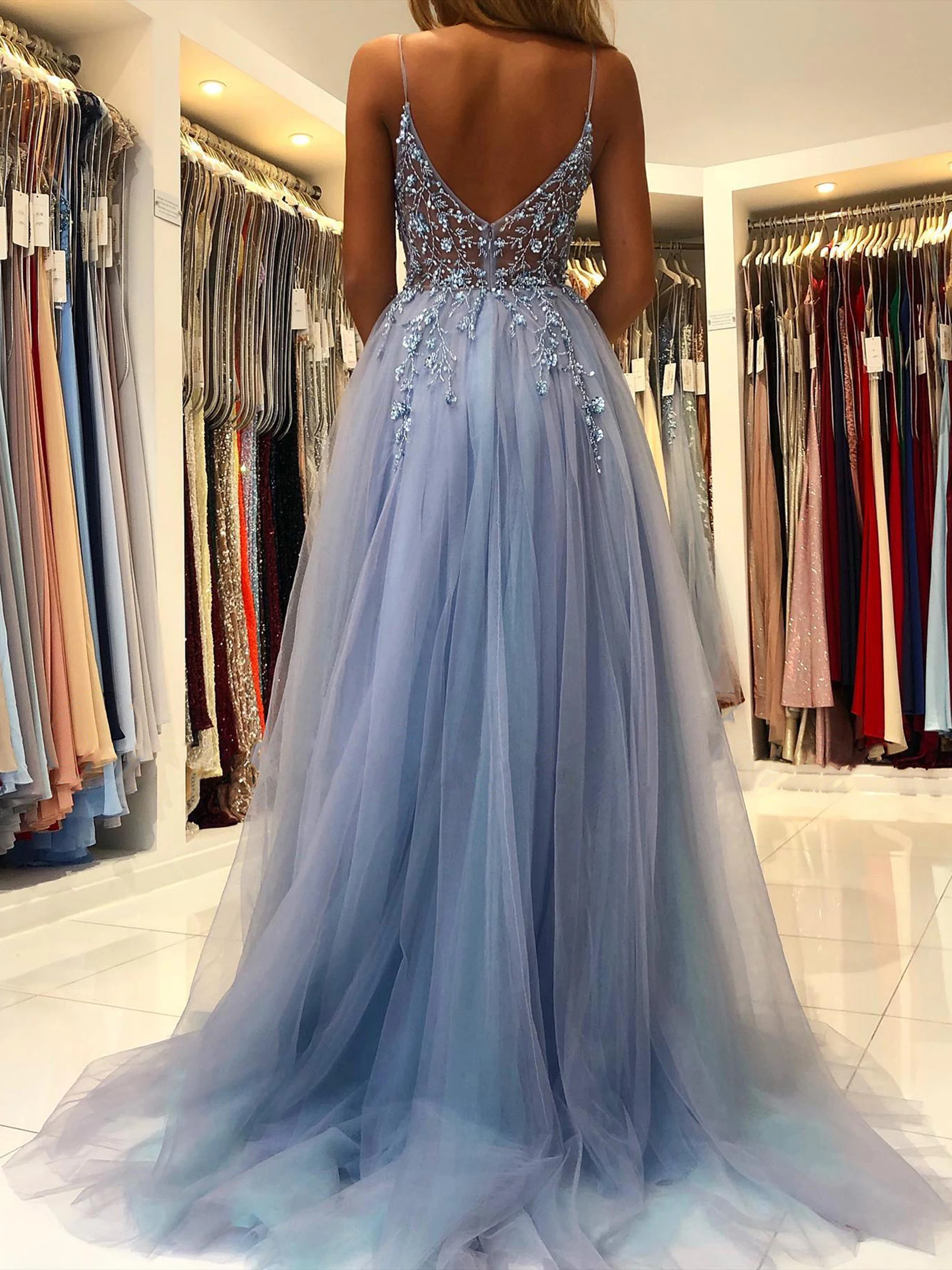 이브닝 드레스 프롬 드레스 파티 드레스 브이넥 A라인 트레인 하이 슬릿 가운 섹시한 스파게티 스트랩 일루젼 스팽글 아플리케