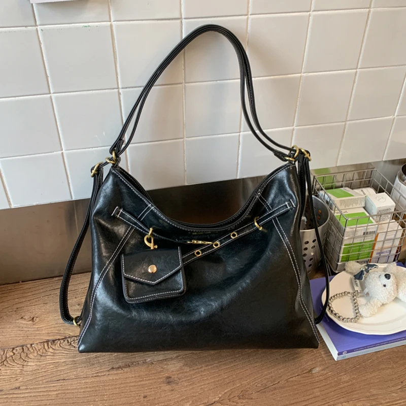 

Черная сумка через плечо с кошельком для монет. Качественная мягкая кожаная сумка через плечо. Коричневая сумка. Дизайнерская сумка-ведро. Сумка через плечо.