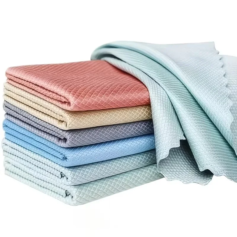 Magic Cleaning Cloths for Glass | Streak-Free & Water Stain Removal for Windows, Mirrors & Car Glass | No Lint Left ﻿