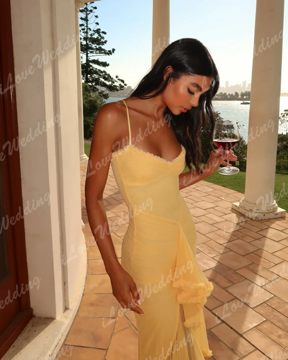 Abito da sera in chiffon giallo senza spalline con spalline sottili Abiti da cocktail eleganti asimmetrici alla caviglia Vestido De Noche personalizzati