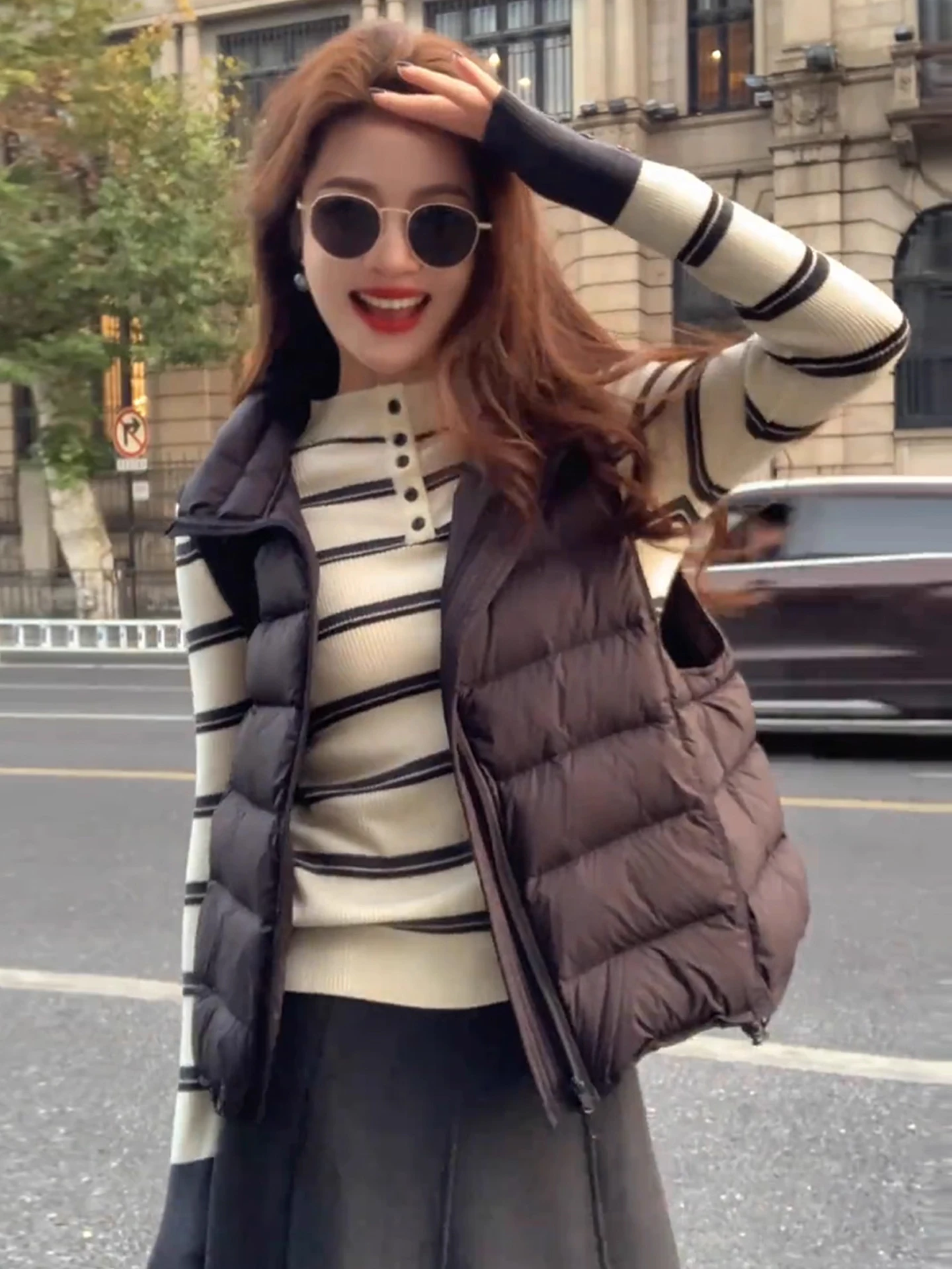 시크한 한국 스타일 긴 소매 니트 스웨터 하이 칼라 슬림 핏 베이스 레이어 여성용 스트라이프 컬러 블록 디자인