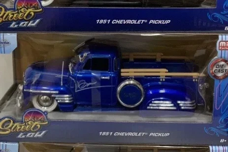 Jada 1:24 1951 Chevrolet Pickup High Simulation Diecast Car Metal