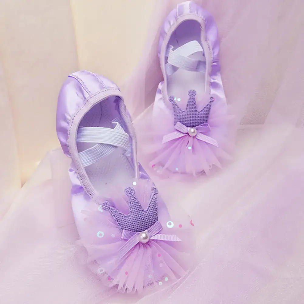 Satin Crown Lace Style Girls' Dance Shoes Soft Sole Professional Training Shoes Ballet Shoes Yoga Body Training Cat Claw Shoes