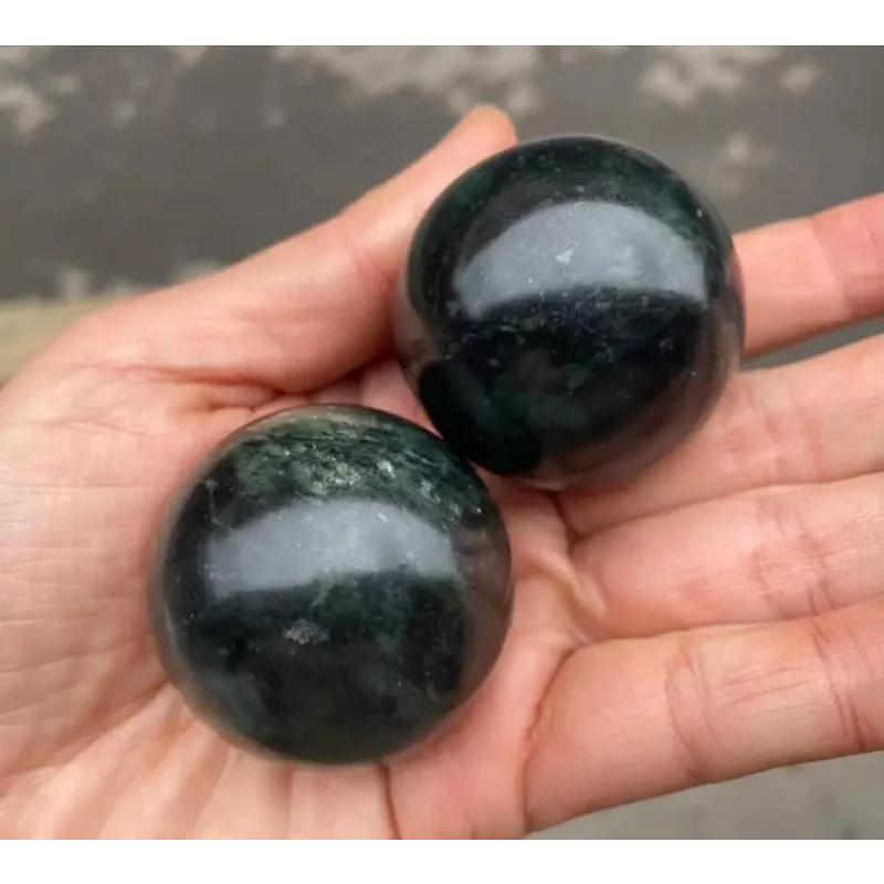 Live magnetic Tibetan jade fitness ball Wenwan medicine king stone handball health care jade handle, can absorb magnets