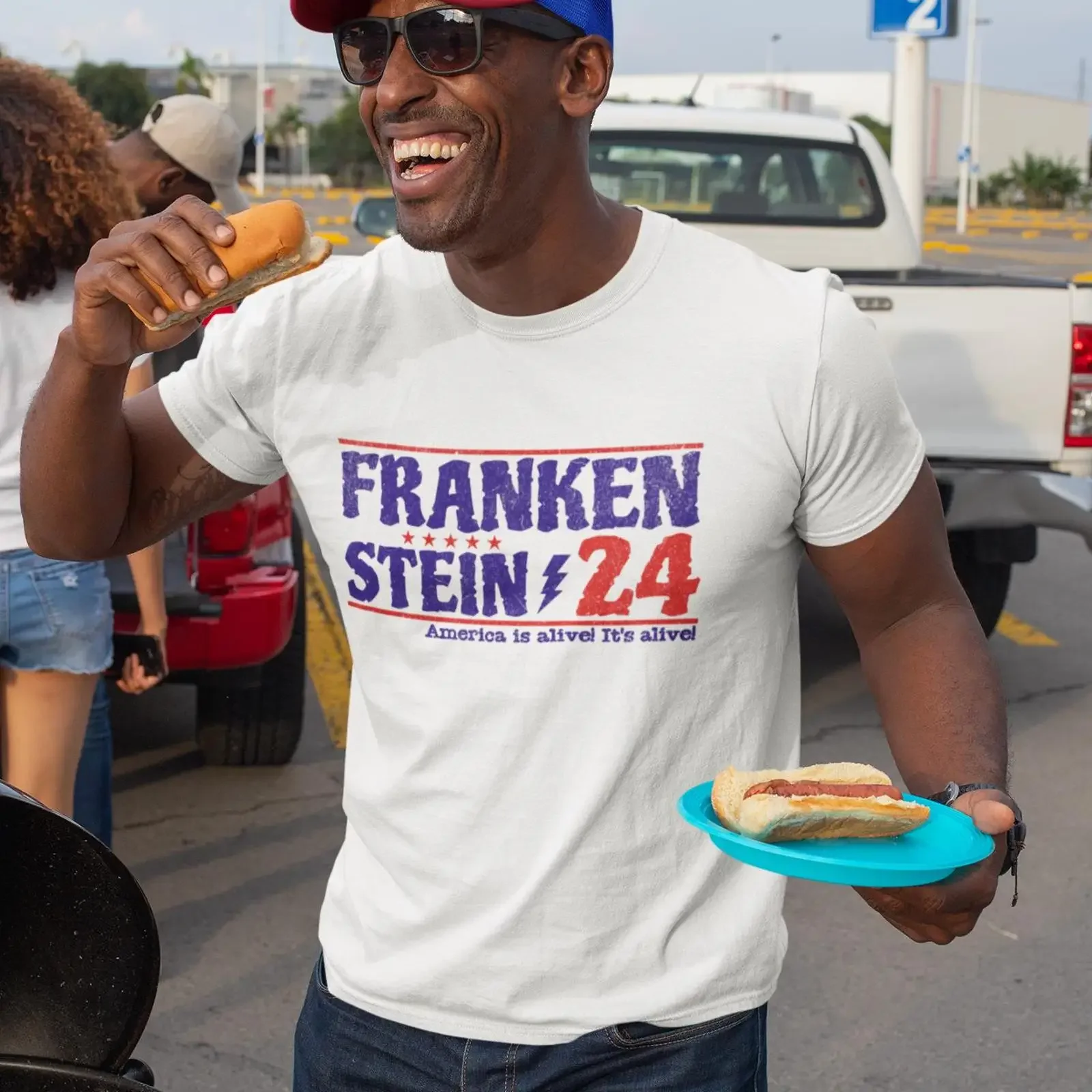 T-shirt humoristique politique Frankenstein 24 America Is Alive, style vintage délavé, vêtements de créateur élégants et doux