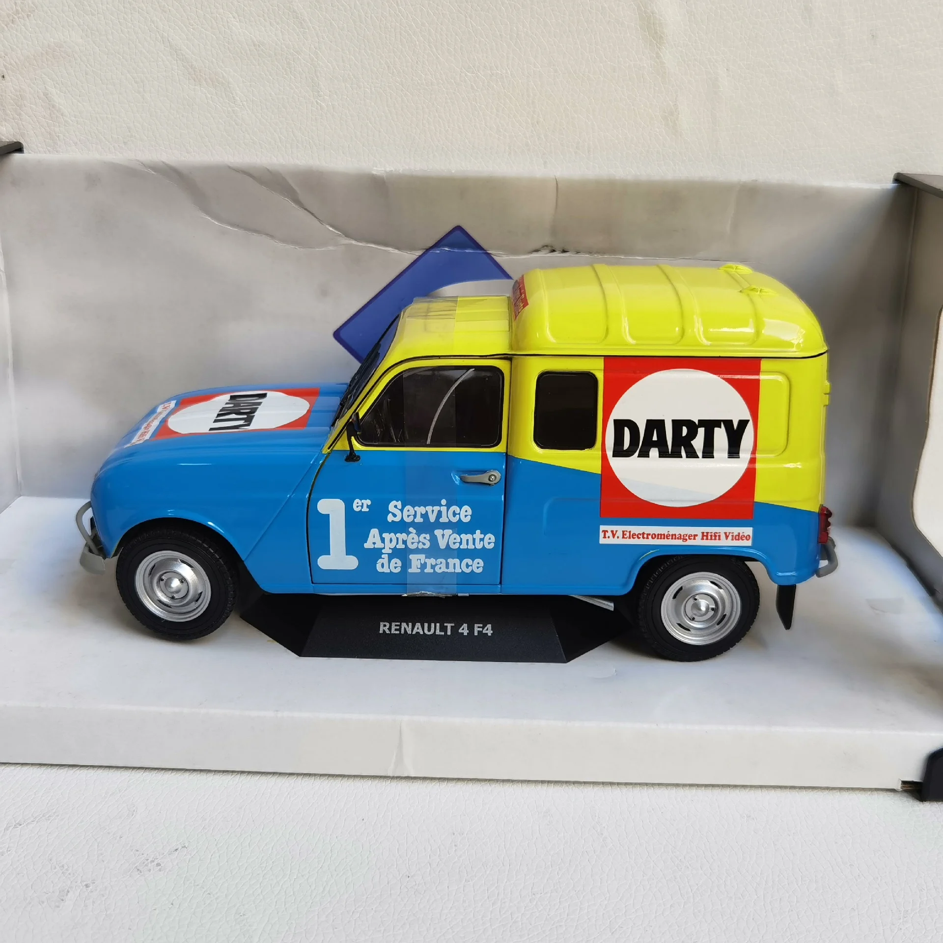Diecast SOLIDO RENAULT4 F4 Renault Van Legierungsautomodell im Maßstab 1:18, Sammlerspielzeug, Geschenk, Souvenir, Display-Ornament