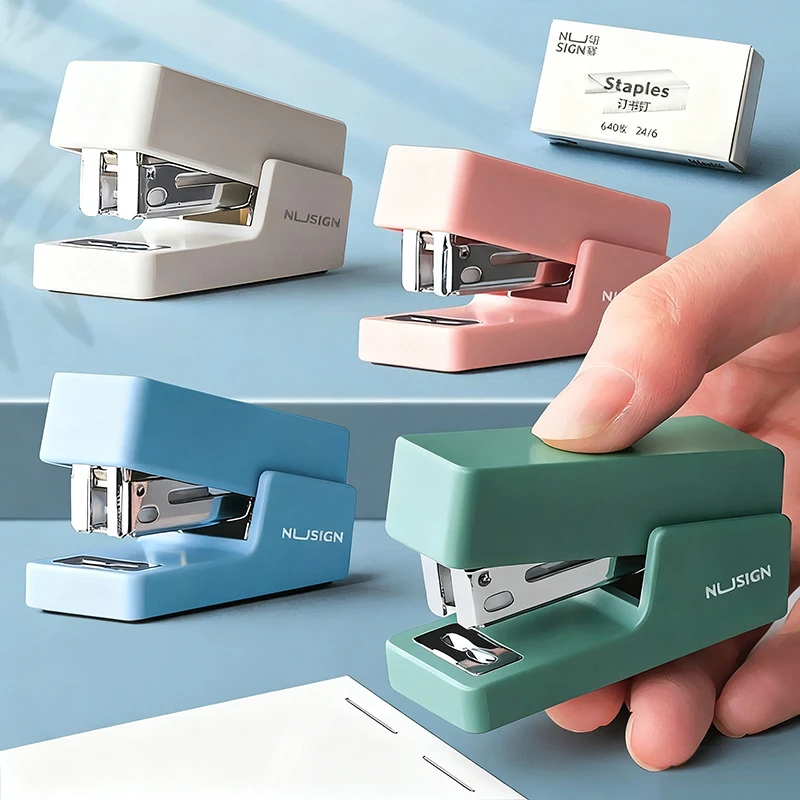 

Mini Stapler Set Portable Color Paper Binding Machine Use Staples Fashion Stationery Office Supplies With 830PCS Staples