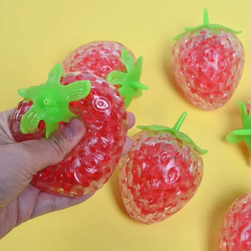 Giocattoli da spremere a forma di frutta Giocattolo antistress con perline di fragole Giocattoli di decompressione per bambini Giocattolo antistress per adulti