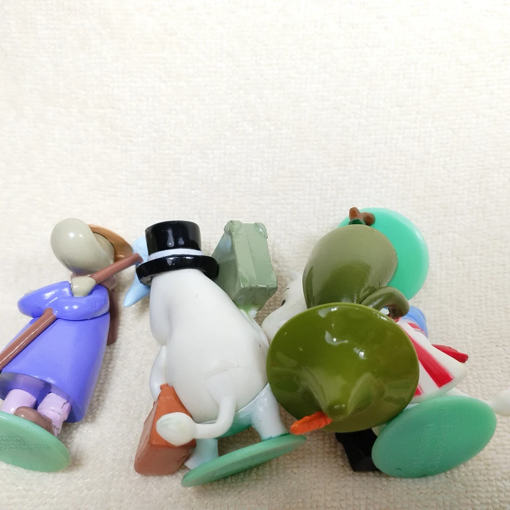 Japan Animation Hippo pappa River Horse Children Toys Characters Plastic Figures Dolls 4cm