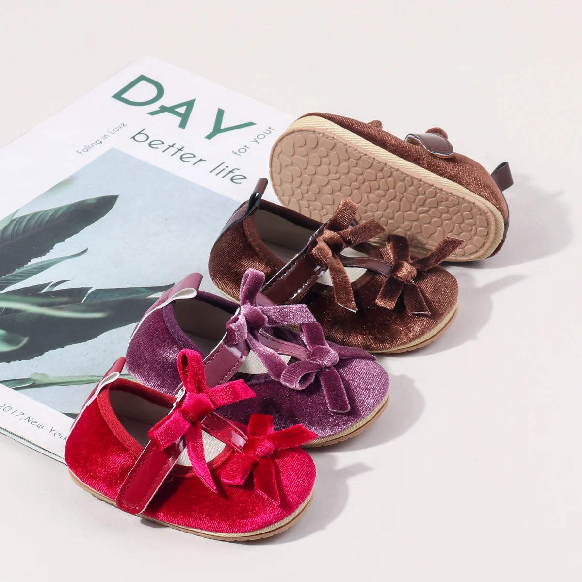 

New Style Autumn Newborn Baby Girl First Walking Toddler Shoes With Corduroy Design Soft TPR Sole For 0-18M Baby Shoes BLS5182