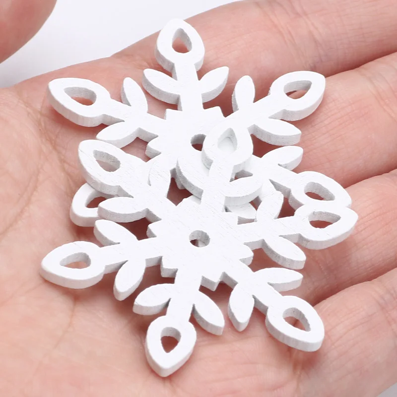 10 sztuk białe drewno ozdoby choinkowe z otworami Angel Deer Snowflake Snowman choinka Tag Craft dekoracje wiszące