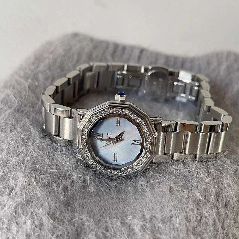 Classic trend women's watch elegant simple romantic temperament 2025 waterproof quartz watch birthday gift