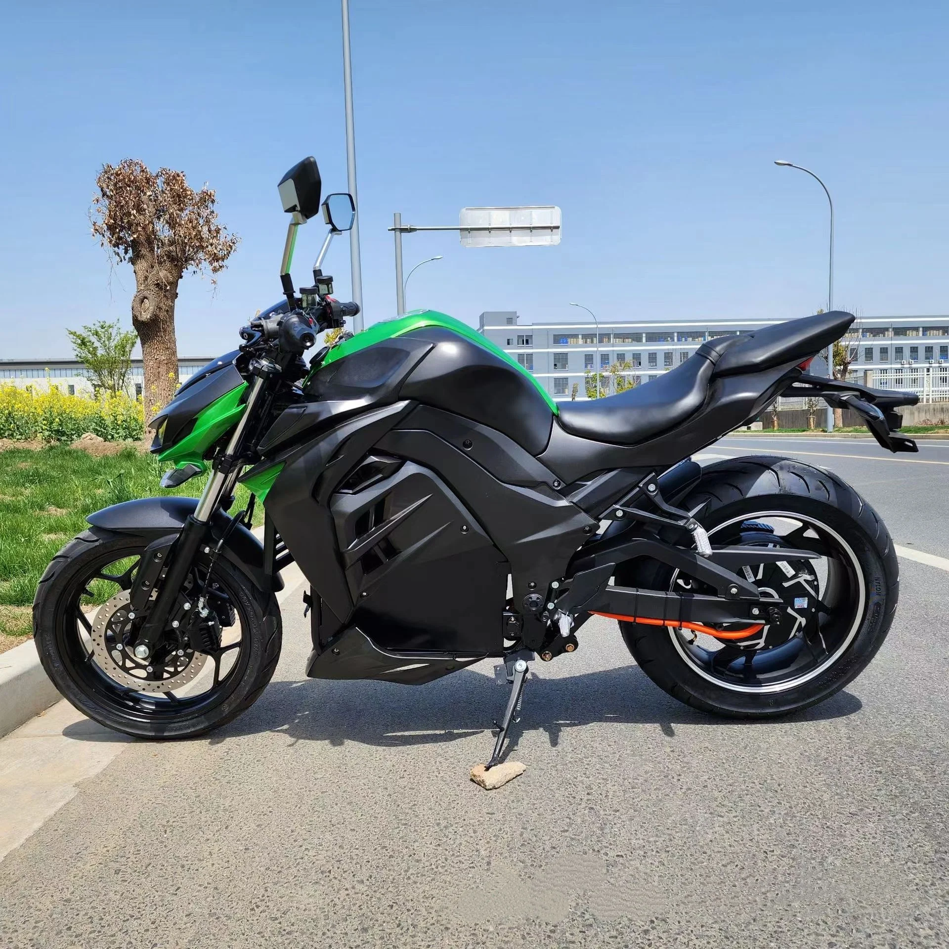 China Manufacturer Z1000 High Power Electric Motorcycle 72v 5000w Long Mileage Off-road High Speed Racing Motorcycle for Adults