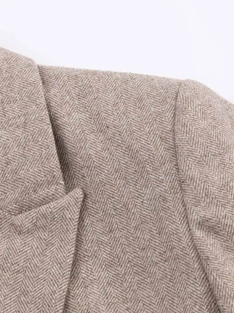 النمط الأوروبي والأمريكي الخريف الوافدين الجدد الملابس النسائية العصرية سترة بدلة متعرجة مع منصات الكتف #4