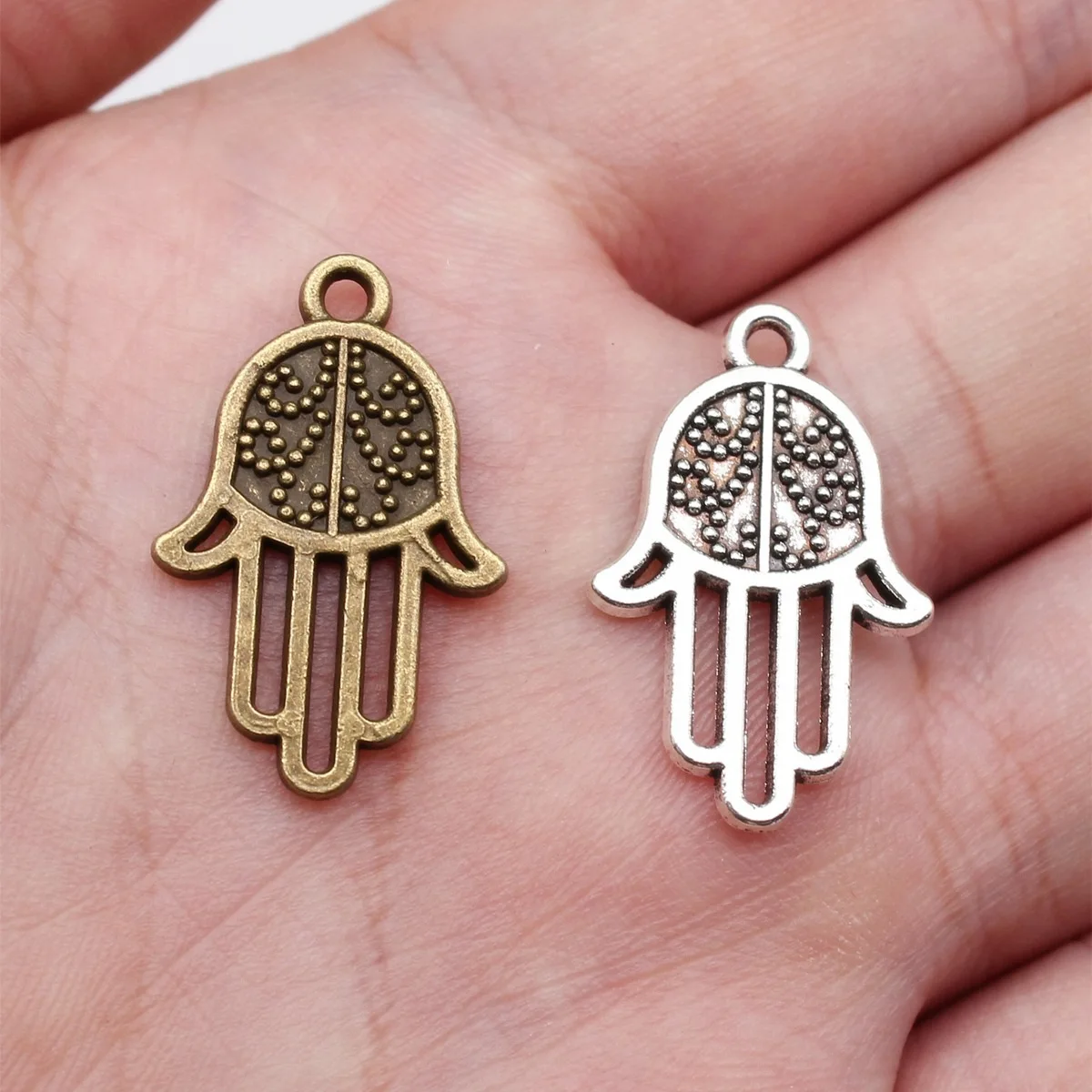 Vintage Hamsa Hand Protection Amulet Charms Pendant Evil Eye Charms For Jewelry Making Bracelet Necklace DIY Craft Bulk