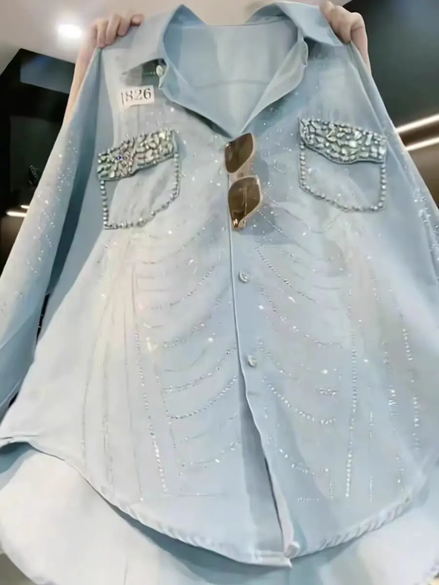 

Высококачественные джинсовые рубашки большого размера с блестящими камнями, блузки для женщин, весенний тренд 202, расклешенные топы с длинными рукавами и вышивкой