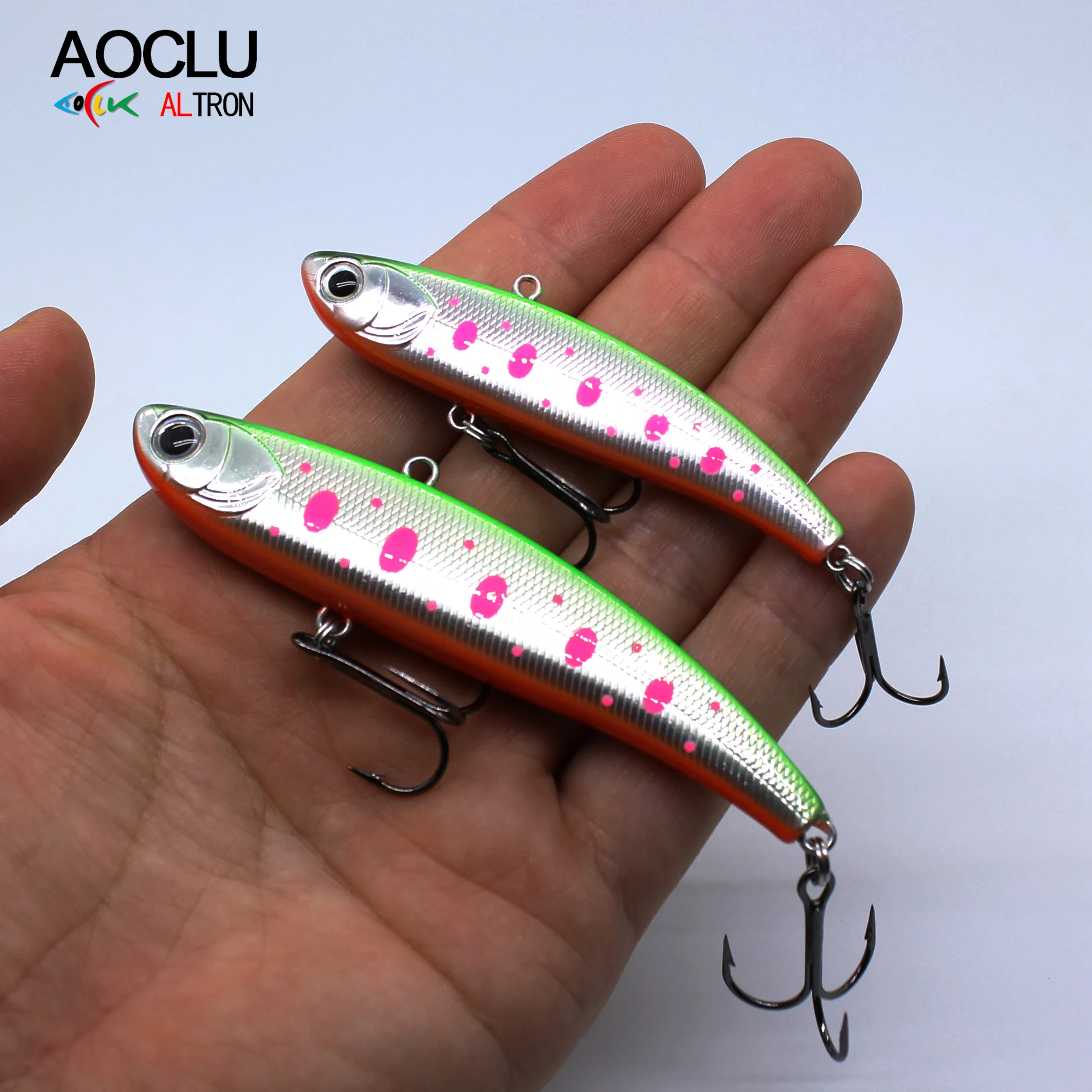 AOCLU Wobbler Super Qualidade Afundando VIB Vibração 90mm 29g Isca Dura Isca De Pesca Baixo Água Salgada Fresca Ganchos VMC