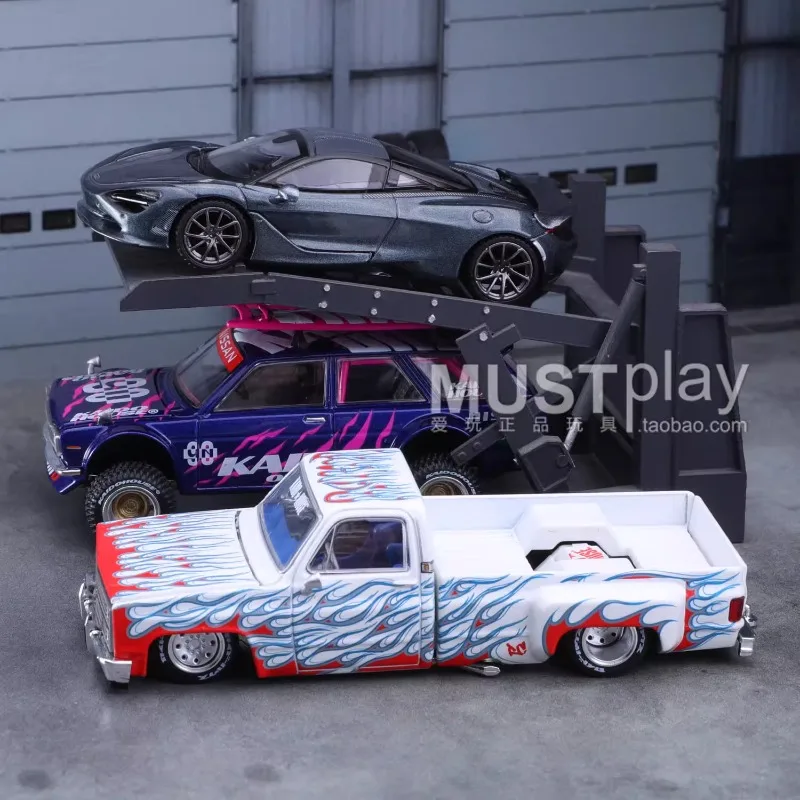 In stock 1:64 Datsun Station Wagon 157 Chevrolet 815 750S die-cast alloy simulation car model, boys' toy, adult decorative item.