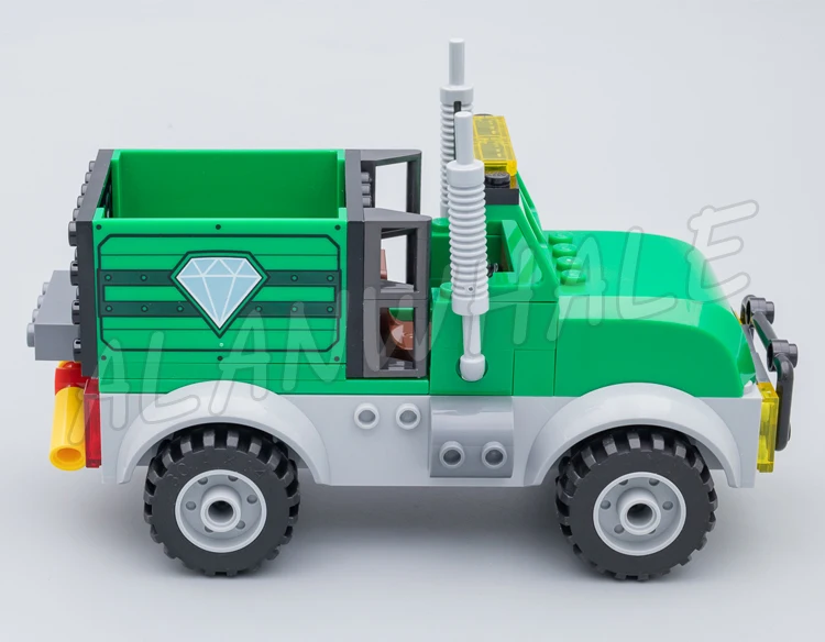 111 Piezas Super Fighter Spider Trucker Robbery Vulture Truck Jewels 11497 Bloques de Construcción Juguetes Compatibles con el Modelo