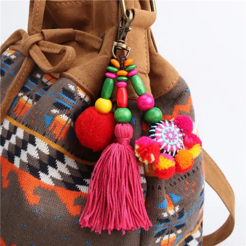 Llaveros con dijes de flores, cuentas de madera con pompón, joyería colorida, estilo bohemio, 1 unidad