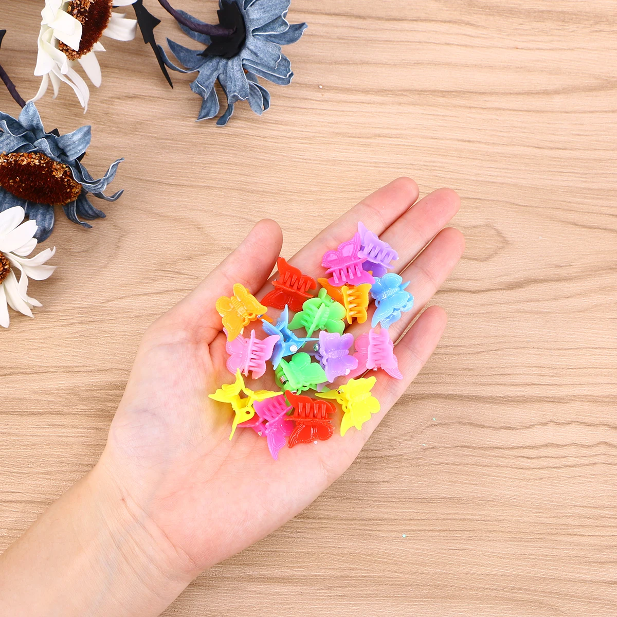 

100Pcs Mini Hair Clips 2x1 5cm Plastic Claw Barrettes Mixed Colors Yellow Purple Red Green Rose Jaw Hairpins For