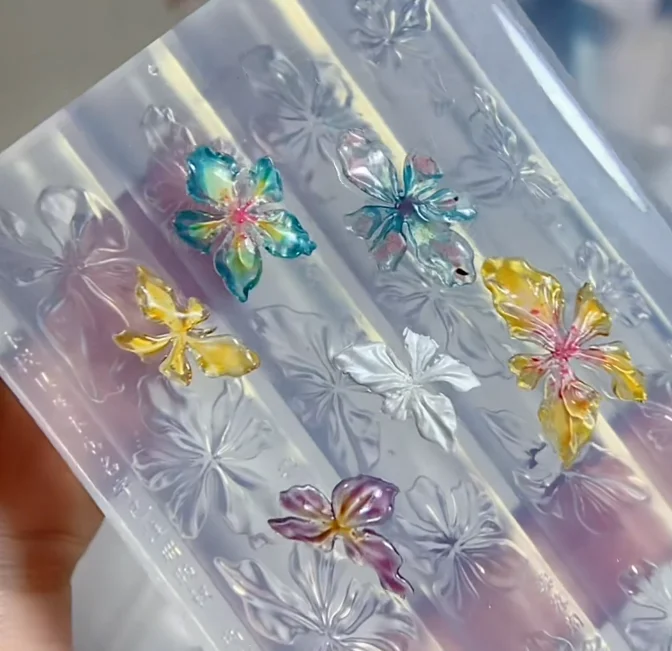 

Hand-carved ice flower Silicone nail art mold Manicure Nail Art Decorations Transparent Silicone Mold for Nail Art—Box packaging