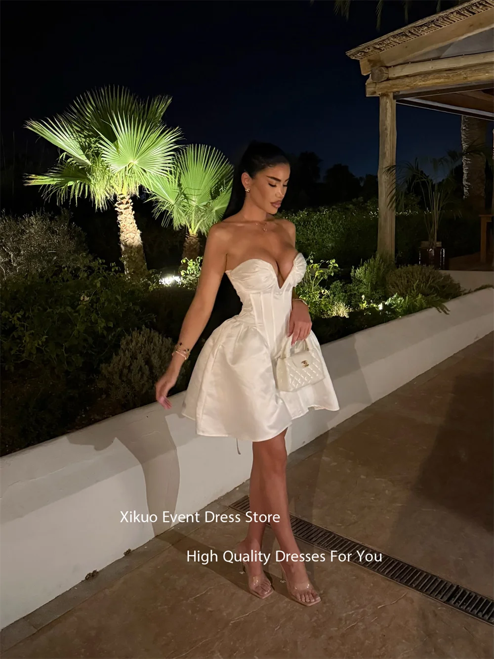 Xikuo Kelderen V-cut Trouwjurk Mouwloze Mini Lengte Vestidos De Novia Sweetheart Hals Bruidsjurken Voor Meisje Aangepaste