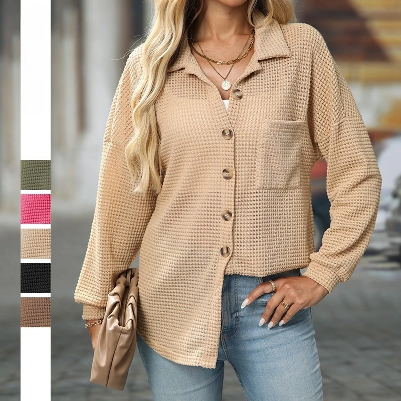 Damska koszula, gładka bluzka, średniej długości, z kieszeniami, kołnierzyk z wyłogami, długie rękawy, zapinana na guziki, codzienna, do biura, damska, jesień-zima 2025